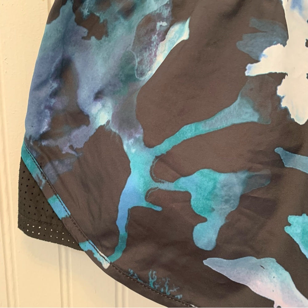 Ivy Park Running Shorts - Ink Cloud Print - Picture 5 of 9